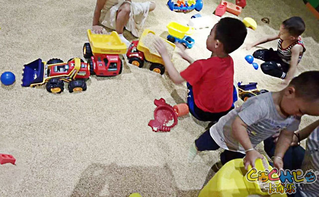 县城投资开一家室内儿童乐园加盟店多大面积合适？